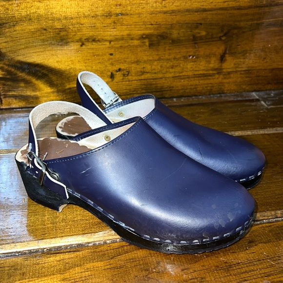 Hanna Andersson Navy Blue Leather Wooden Swedish Clogs- 7 - Picture 1 of 7